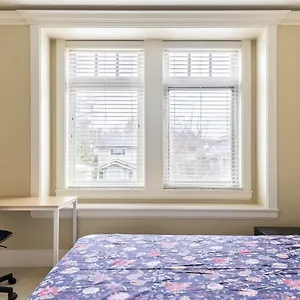 Homestay Mike's Luxury House Vancouver